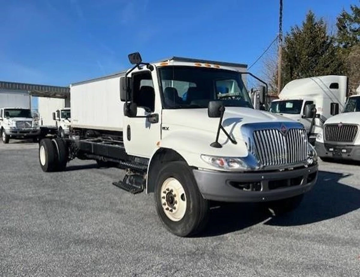 2021 International MV in Murray, KY — photo 4