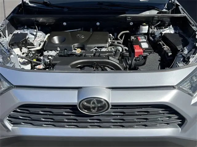 2019 Toyota RAV4 LE photo 23