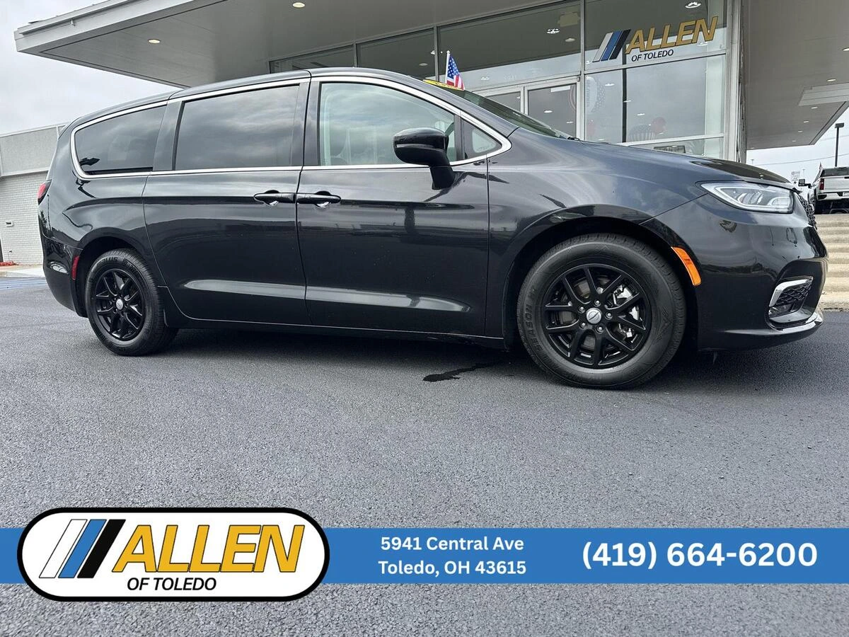 2023 Chrysler Pacifica