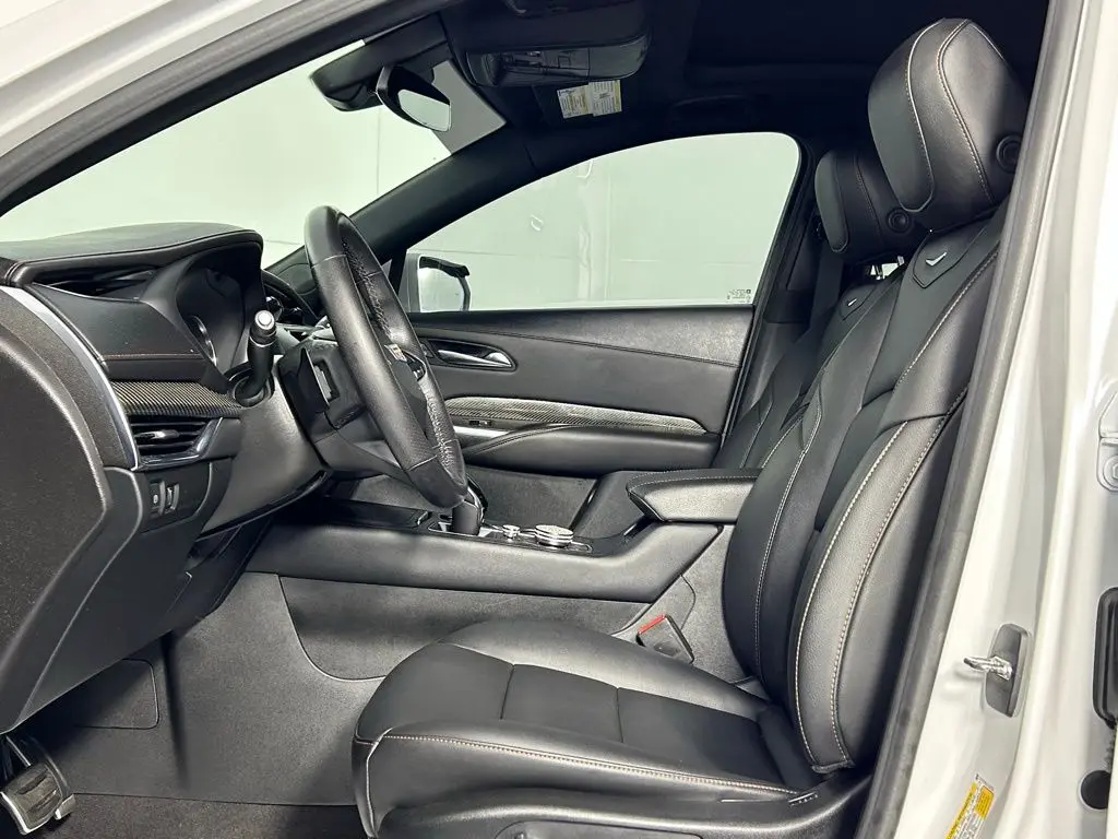 2020 Cadillac XT4 Sport photo 28