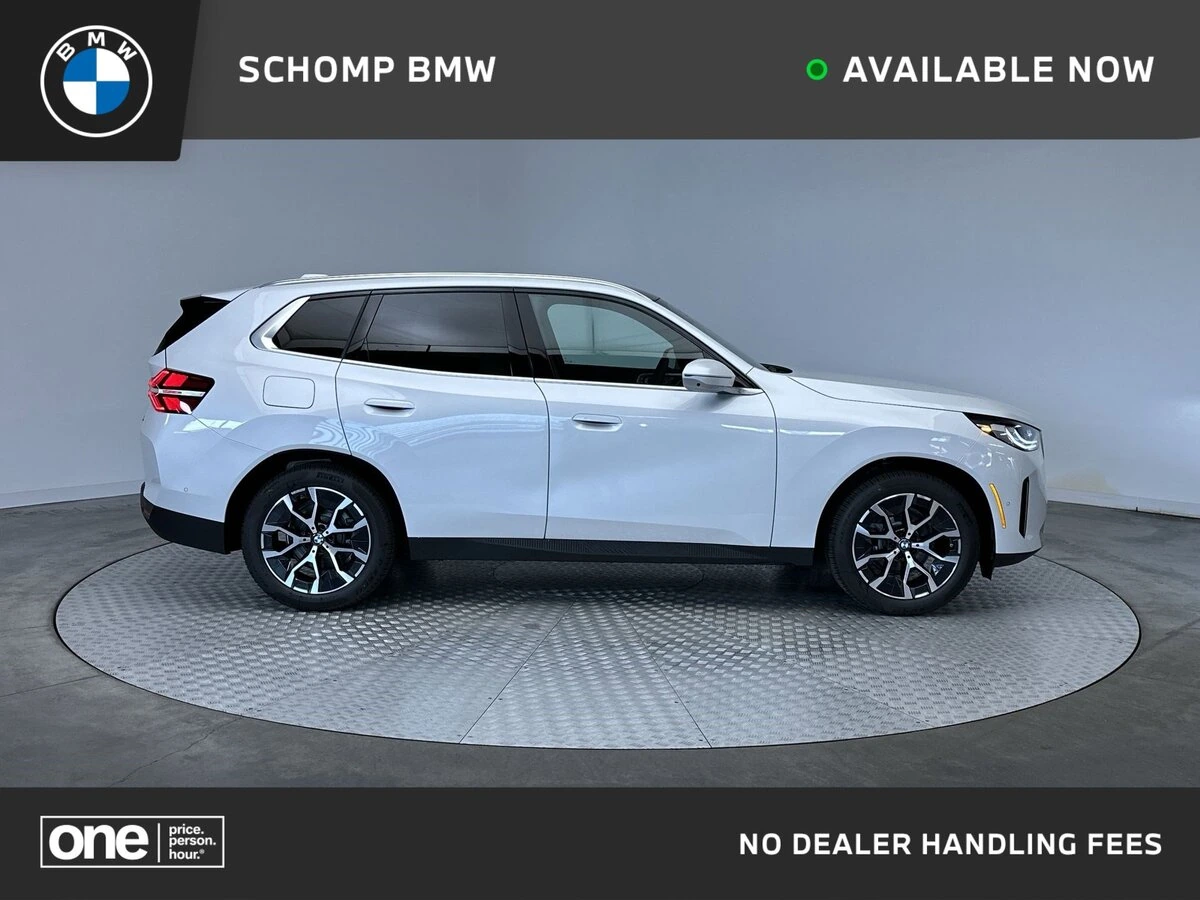 2026 BMW X3 30 XDRIVE's photo