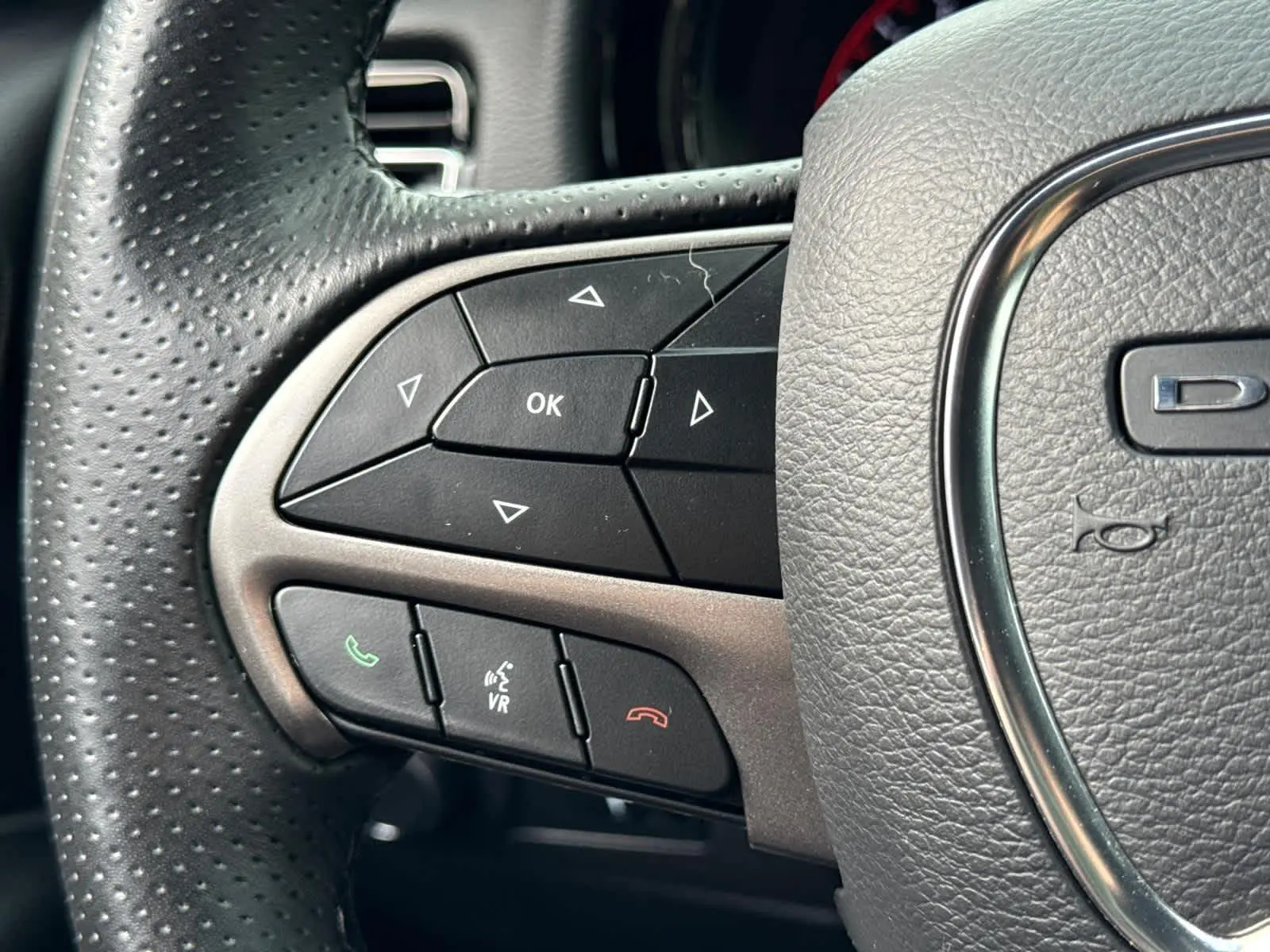2023 Dodge Durango SXT photo 18