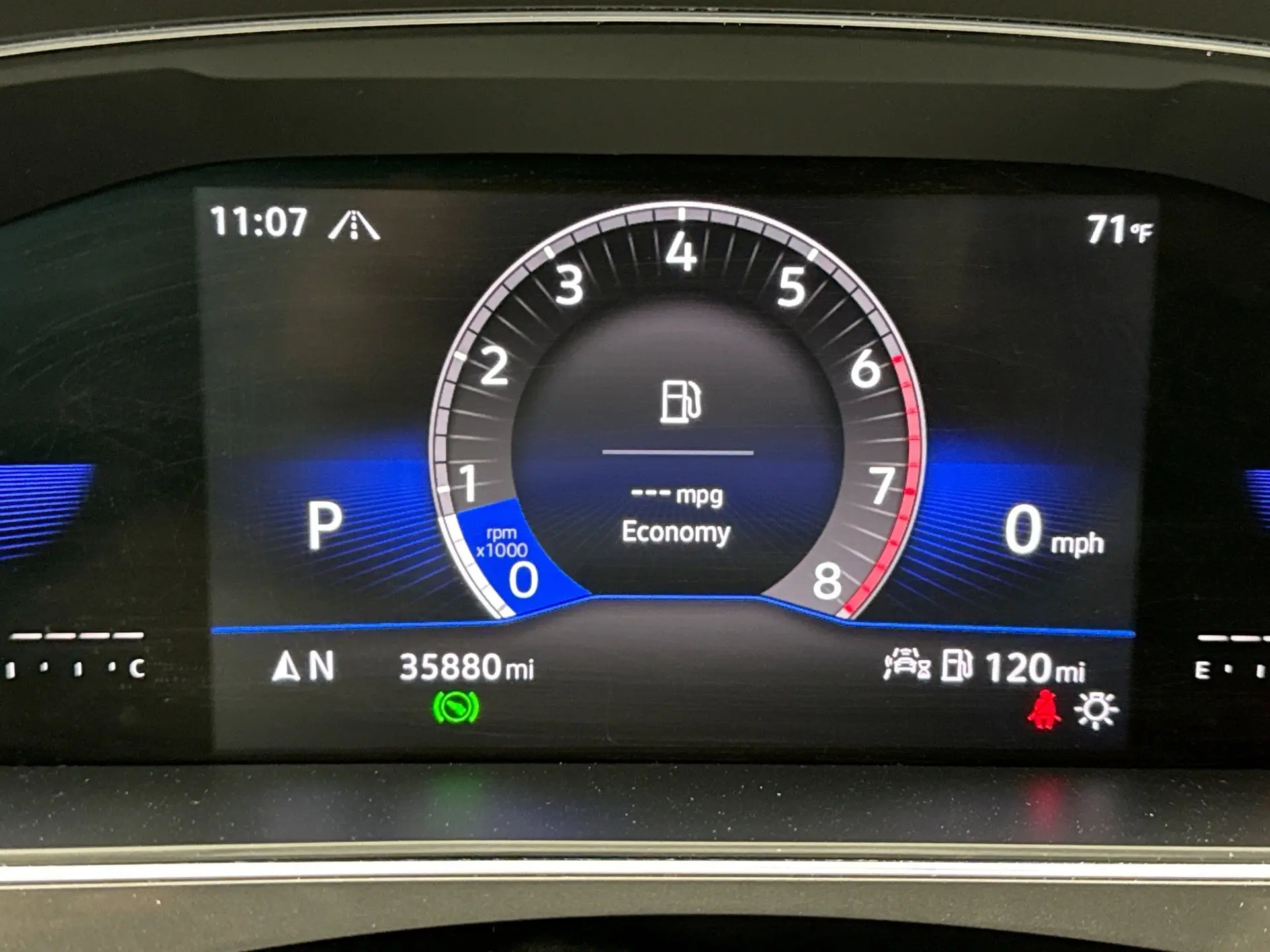 2022 Volkswagen Tiguan SE R-Line Black photo 4