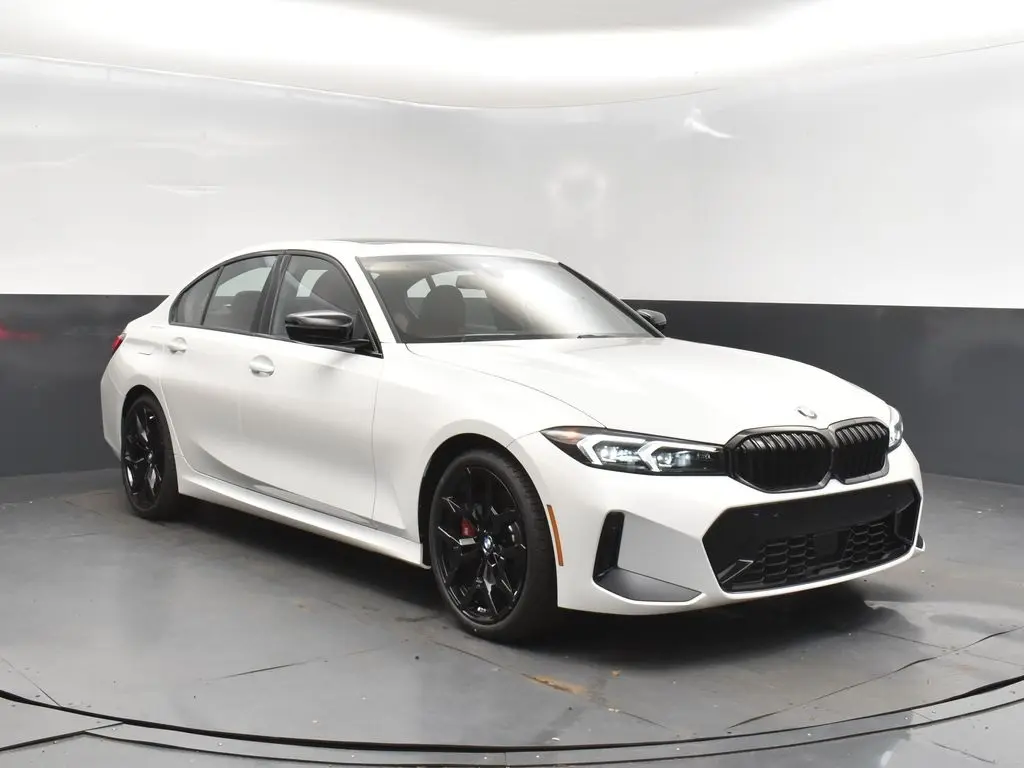 2026 BMW 3 Series 330i's photo