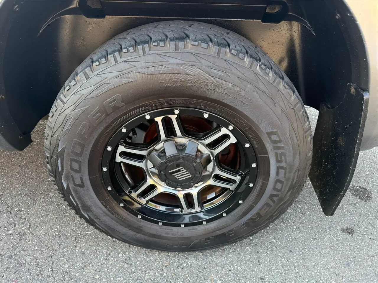 2012 Ram 1500 SLT photo 12