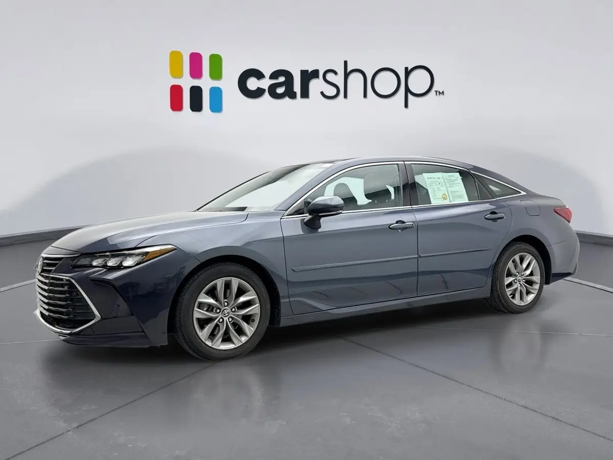2020 Toyota Avalon XLE's photo