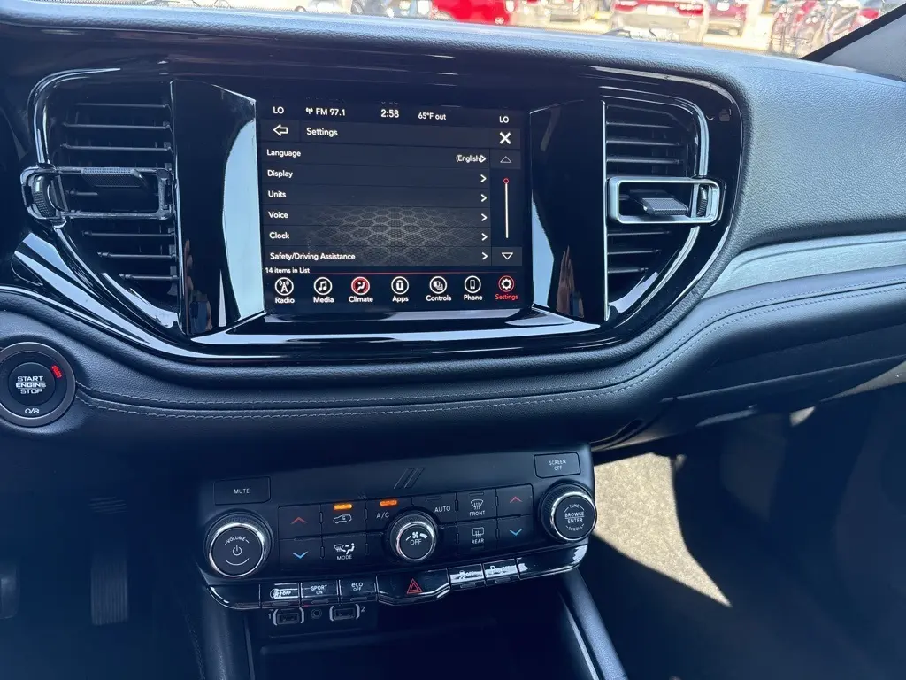 2022 Dodge Durango SXT photo 13