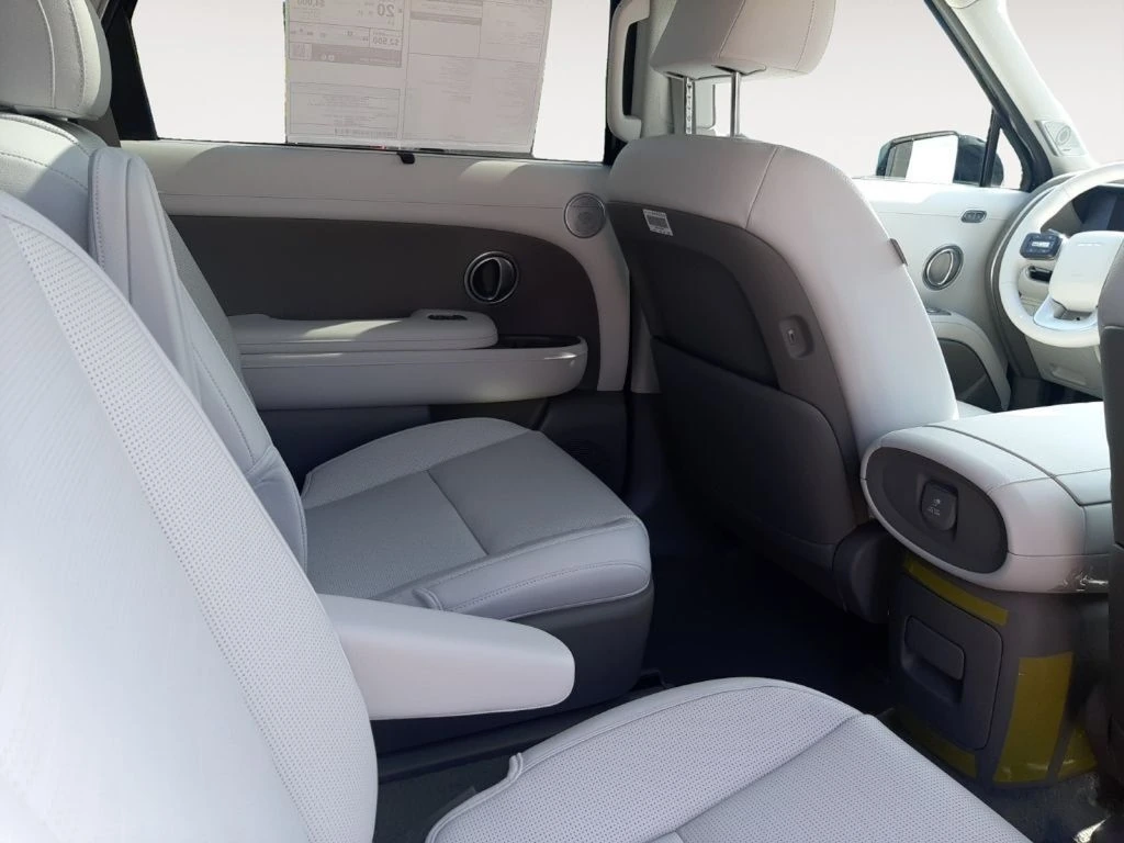 2026 Hyundai Palisade Limited - Photo 12