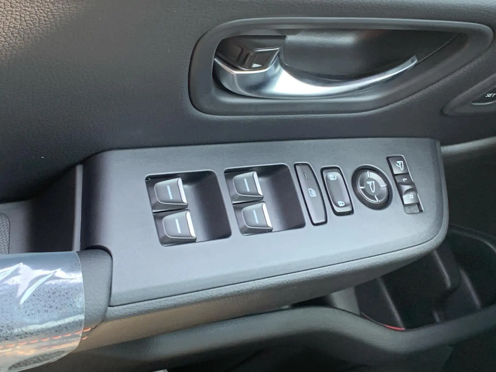 2025 Honda Pilot TrailSport photo 18
