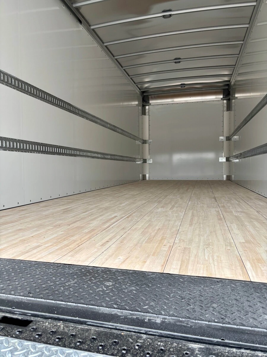 2027 Freightliner M2 106 - image 4