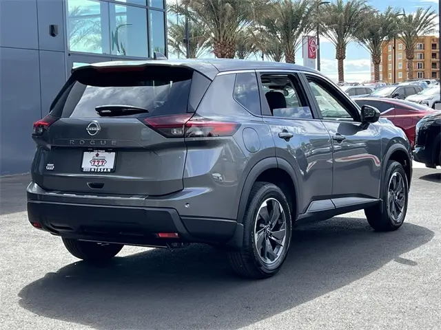 2026 Nissan Rogue SV photo 6