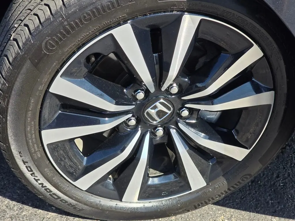 2023 Honda Civic EX-L photo 2