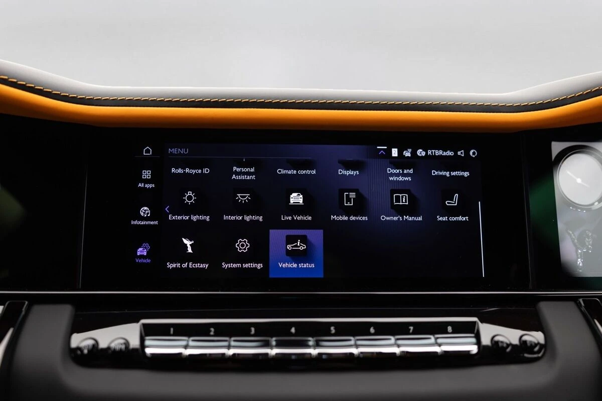 2027 Rolls-Royce Cullinan Black Badge - Photo 38
