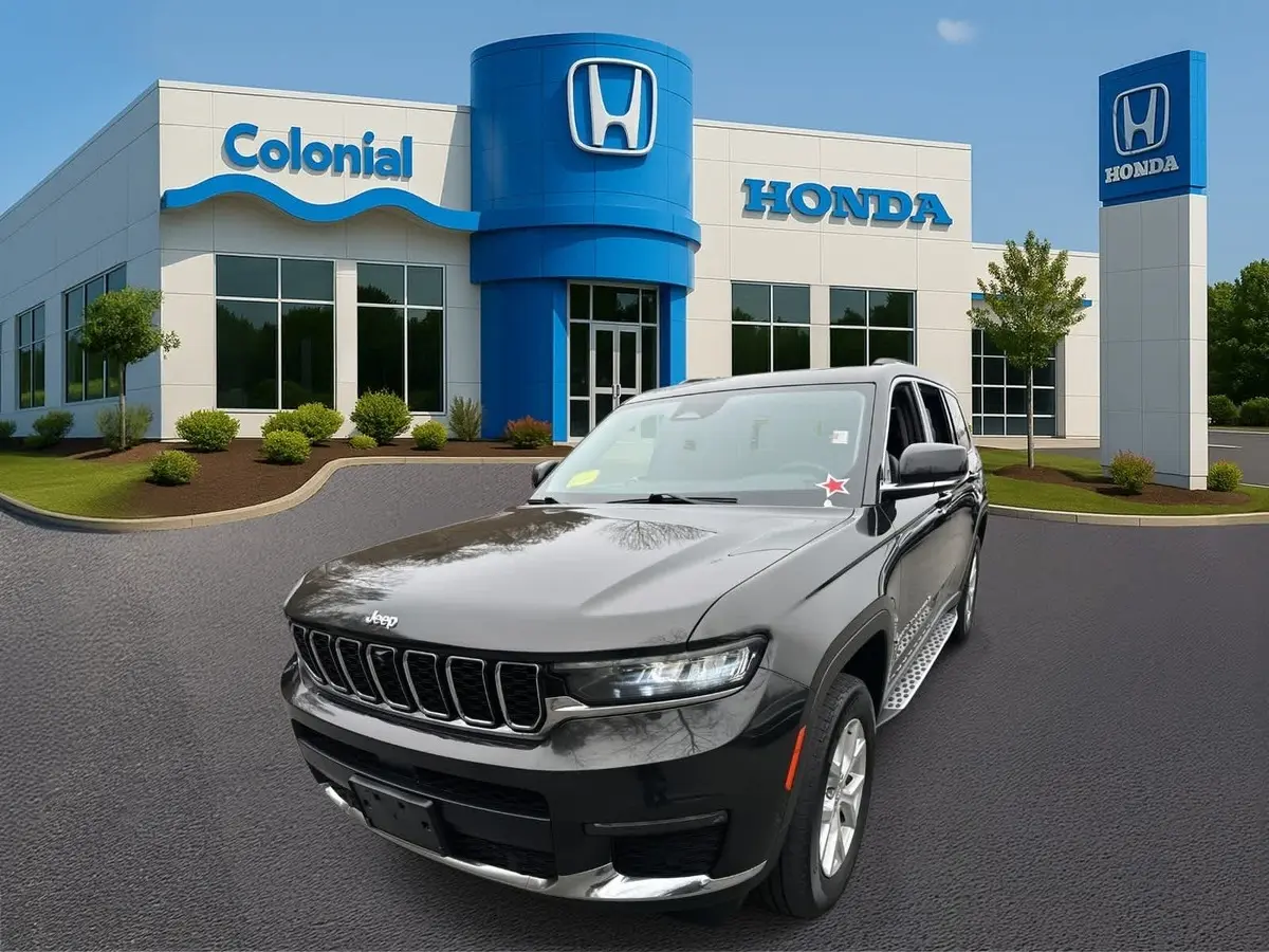 2023 Jeep Grand Cherokee Limited photo 2