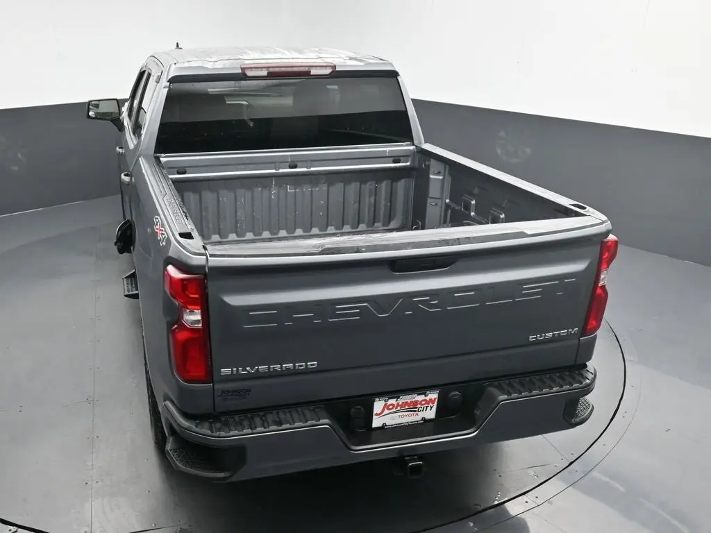 2020 Chevrolet Silverado 1500 Custom photo 31