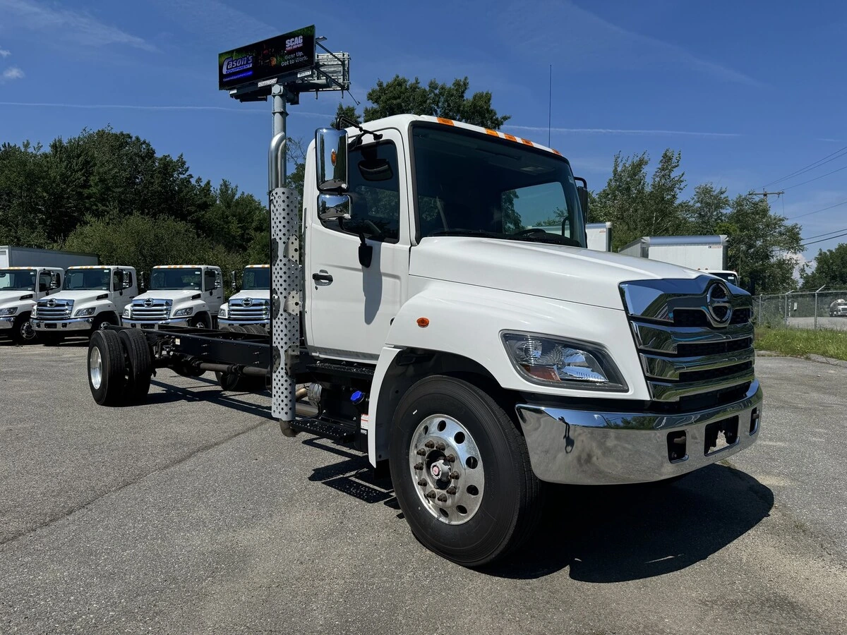 2024 Hino L6 in Wilmington, MA — photo 3