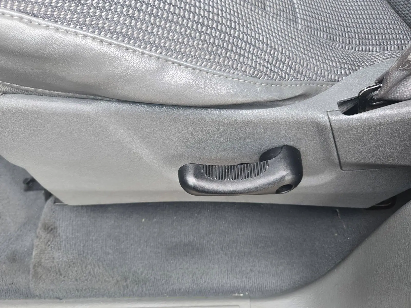 2008 Dodge Ram SLT photo 15