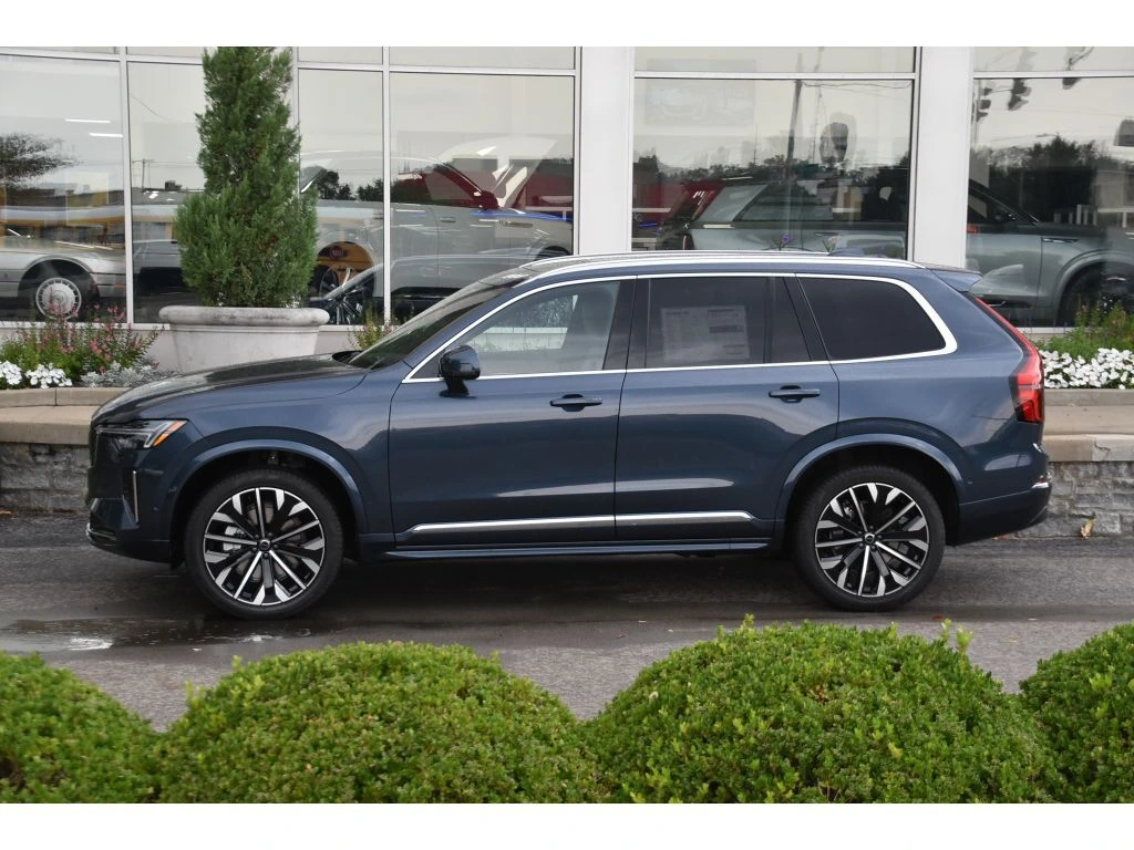 2026 Volvo - image 6