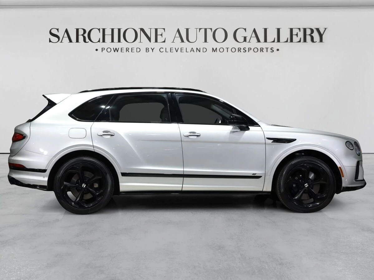 2022 Bentley Bentayga S - Photo 12