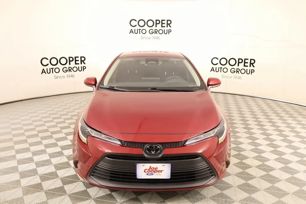 2024 Toyota Corolla LE photo 8