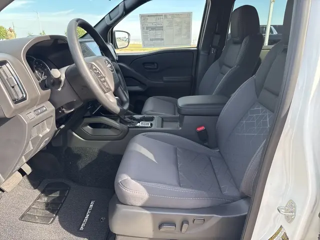 2026 Nissan Frontier SV photo 20