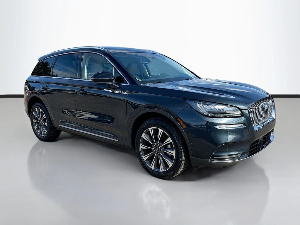 2022 Lincoln Corsair Reserve's photo