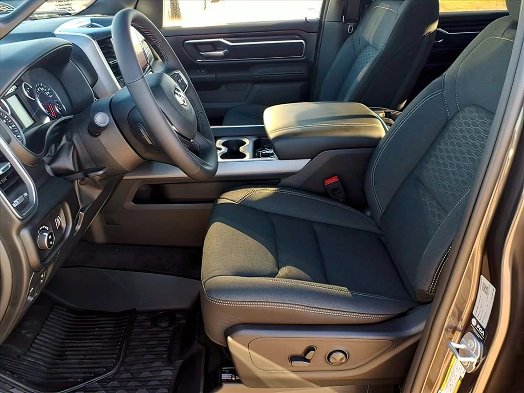2026 RAM 1500 Big Horn/Lone Star - Photo 16