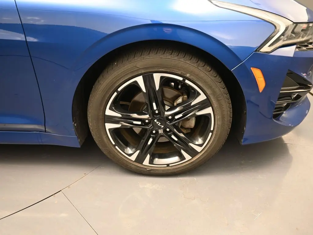 2022 Kia K5 GT-Line photo 12