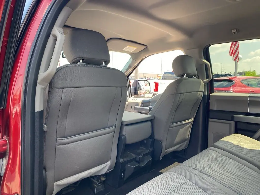 2018 Ford F-150 XLT photo 16