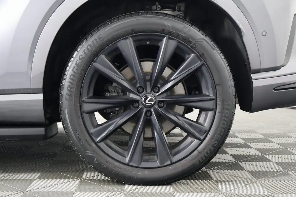 2023 Lexus RX 500h F SPORT Performance photo 16