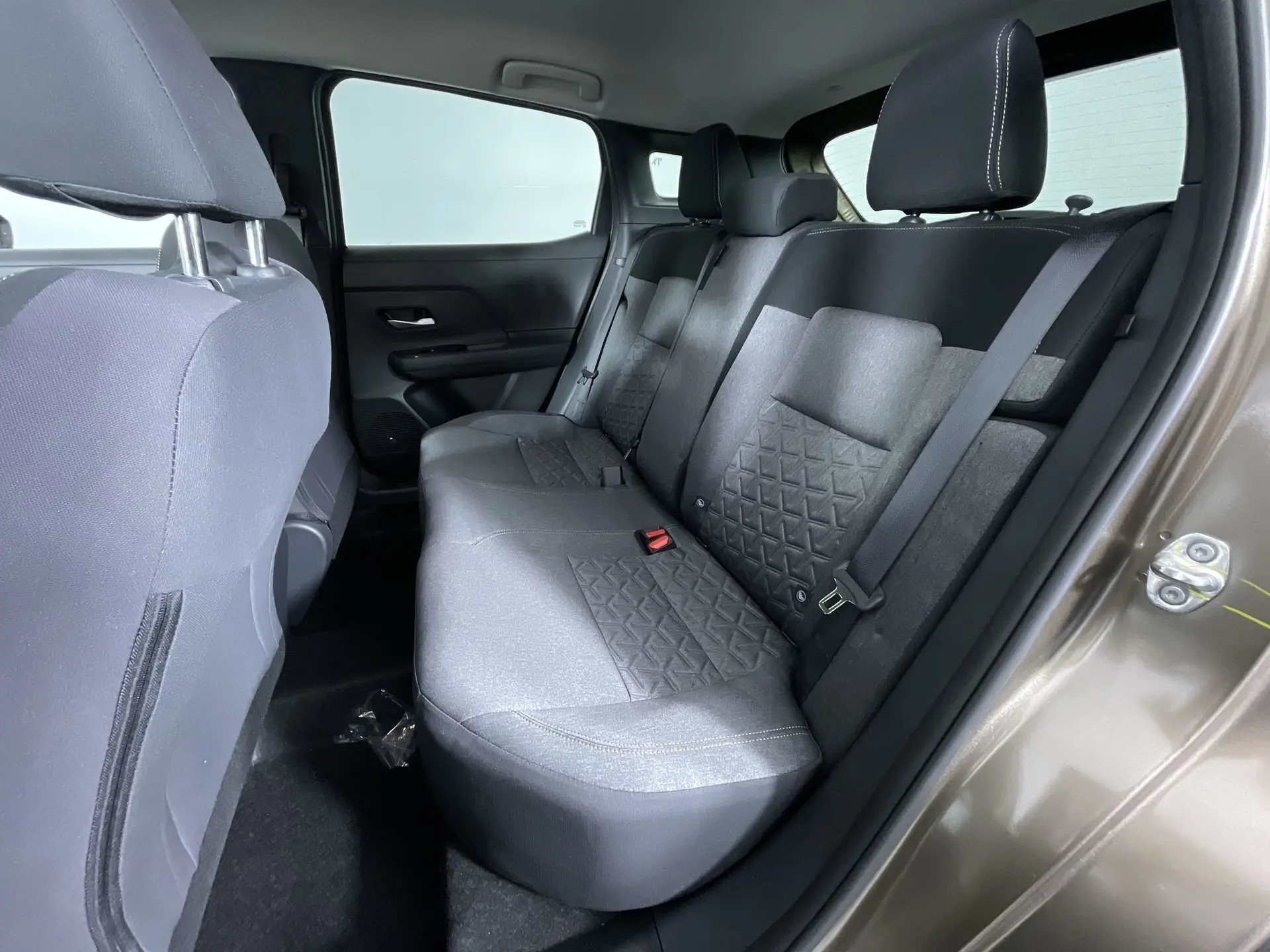 2026 Nissan Kicks SV photo 19