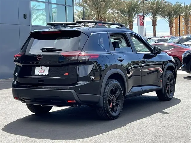 2026 Nissan Rogue SV photo 5