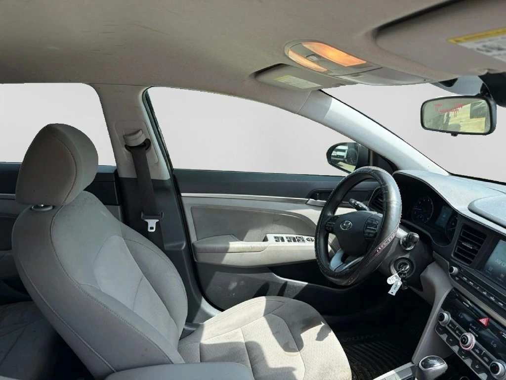 2020 Hyundai Elantra SEL - Photo 10