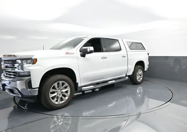 2022 Chevrolet Silverado 1500 LTZ photo 3