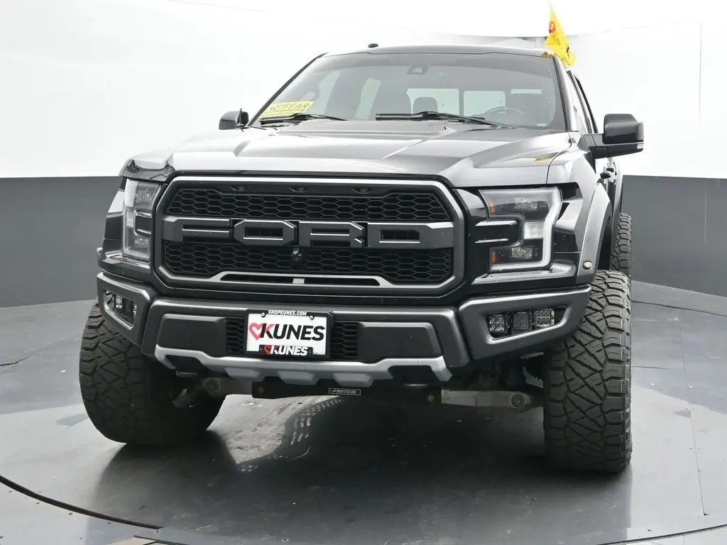2018 Ford F-150 Raptor photo 3