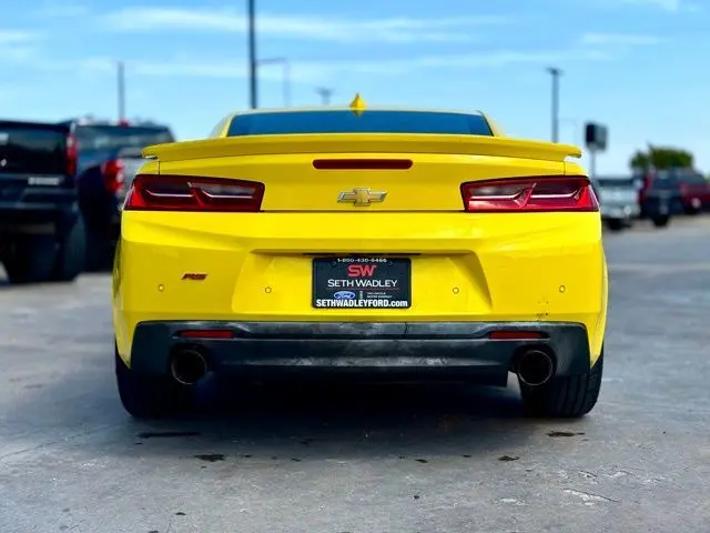 2017 Chevrolet Camaro 2LT RS photo 6