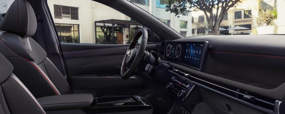 Dashboard and front seats of the 2025 Hyundai Tucson