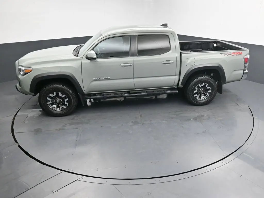 2022 Toyota Tacoma TRD Off-Road V6 photo 28