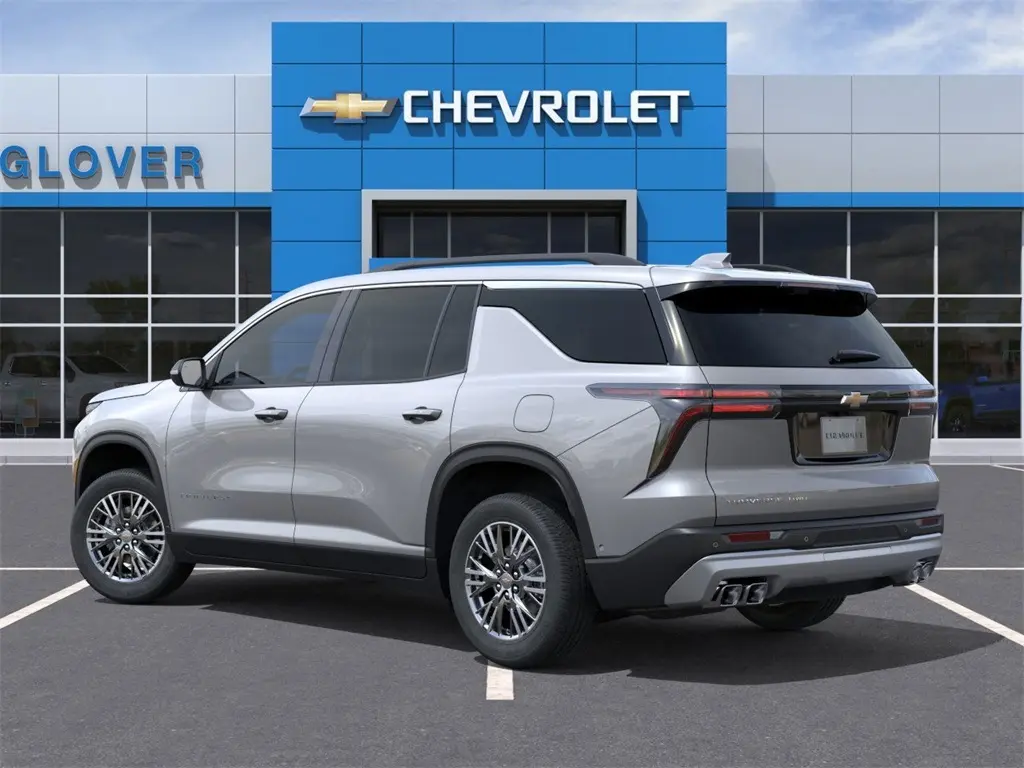 2026 Chevrolet Traverse 2LT photo 3