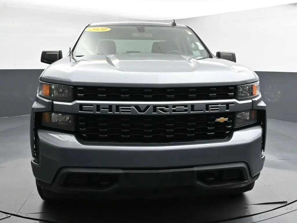2020 Chevrolet Silverado 1500 Custom photo 3