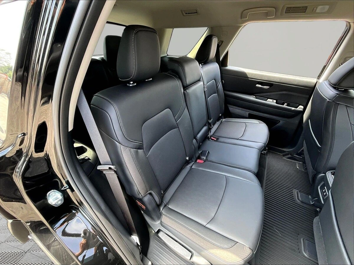 2026 Nissan Pathfinder SL - Photo 19