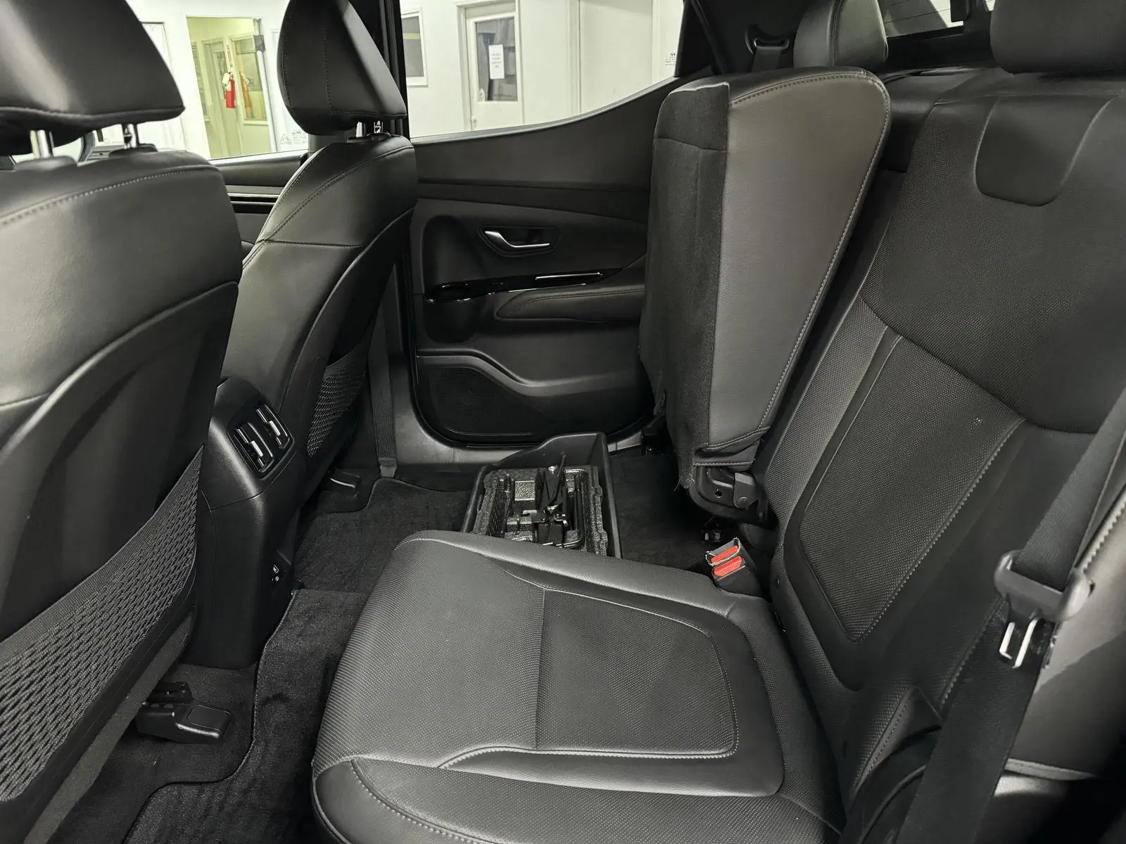 2023 Hyundai Santa Cruz Limited photo 22