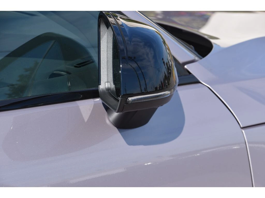 2026 Volvo - image 30