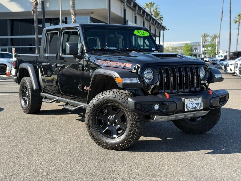 Pre-Owned 2023 Jeep Gladiator
Mojave