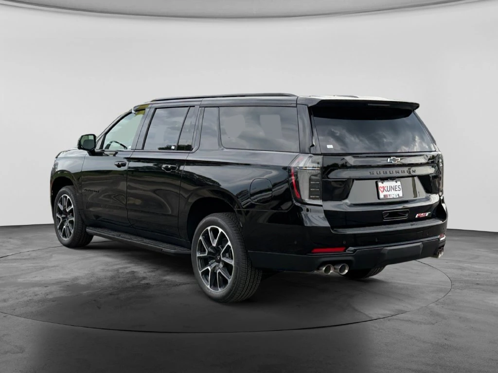 2026 Chevrolet Suburban RST - Photo 6