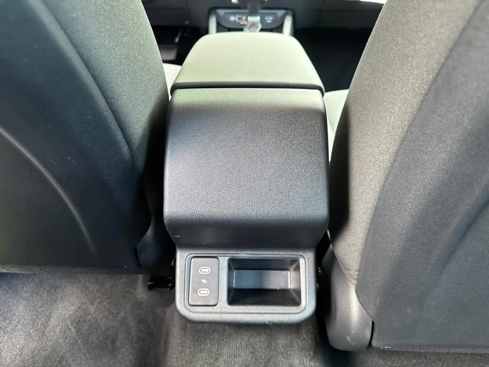 2025 Kia K4 LXS photo 30