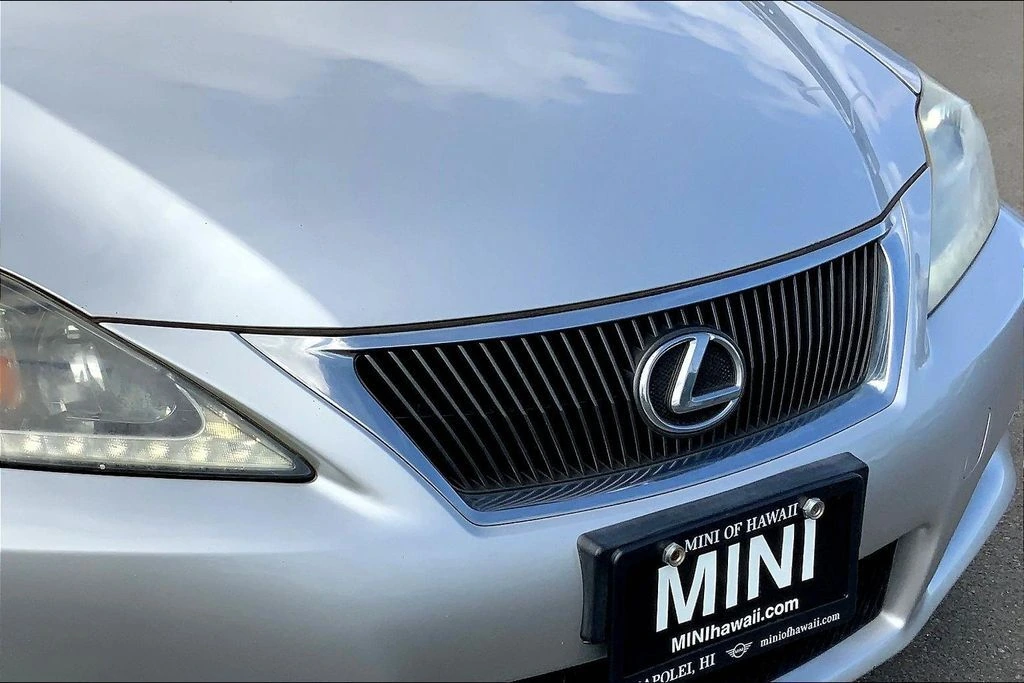 2015 Lexus IS 250 - Photo 28