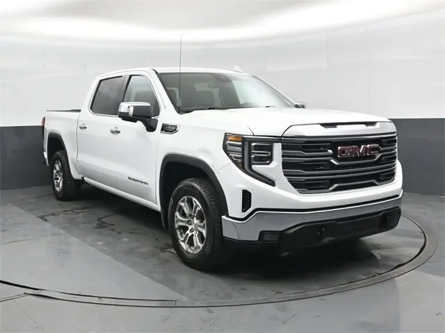 2024 GMC Sierra 1500 SLT's photo
