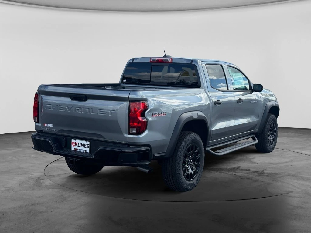 2026 Chevrolet Colorado Trail Boss - Photo 9