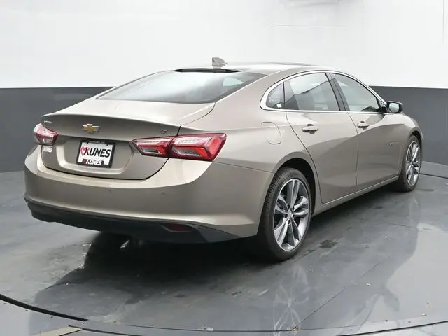 2024 Chevrolet Malibu Premier 2LT photo 7